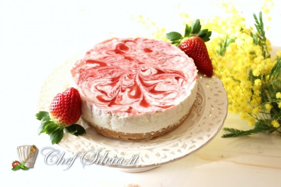 Cheesecake marmorizzato alla fragola