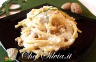 Pasta con salsa alle noci